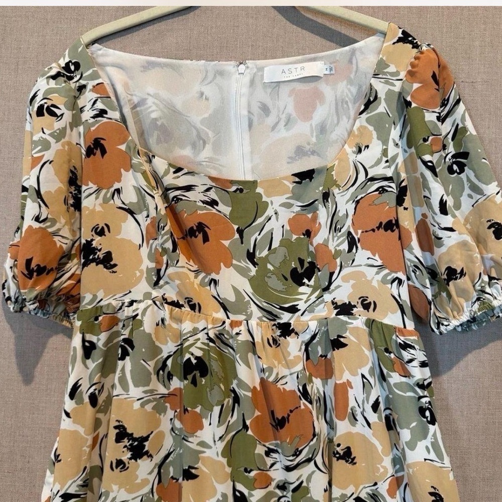 ASTR Floral Puff Sleeve Midi Dress | Pockets | Square Neck | M - Picture 4 of 9